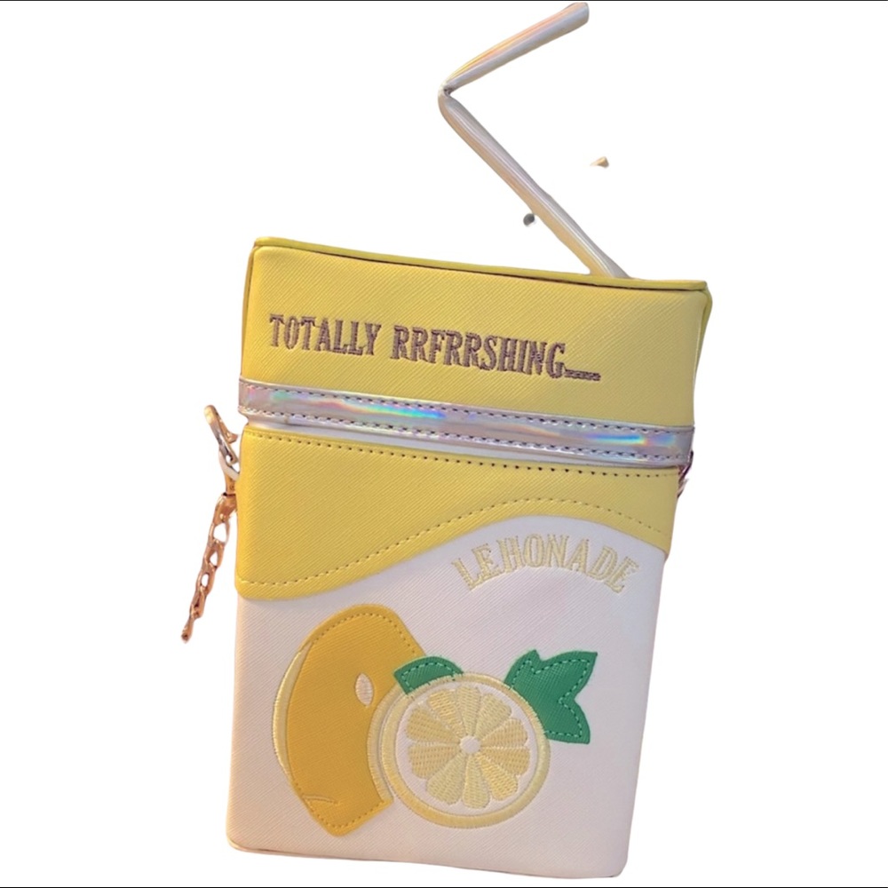 🍋 Lemonade Cross Body Purse w/ a Straw